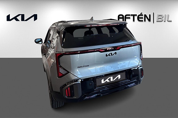 Kia Seltos 6 of 16