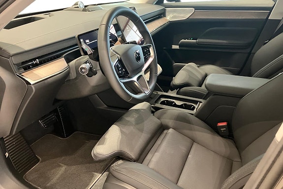 Volvo ES90 14 of 21