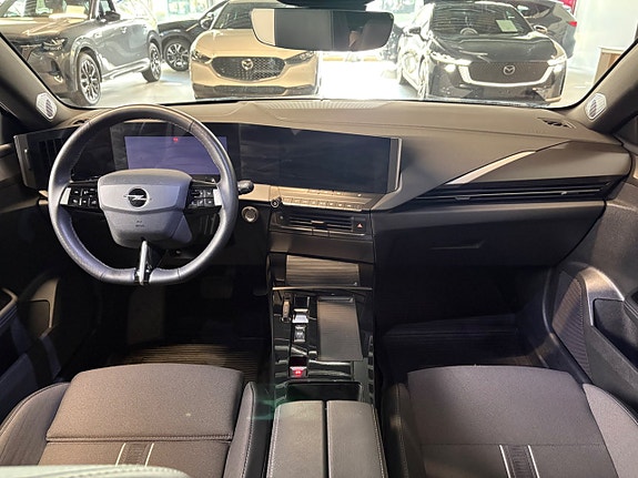 Opel Astra 12 of 19