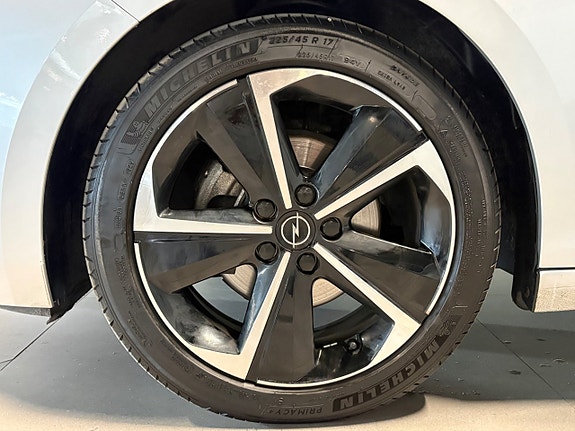 Opel Astra 19 of 19