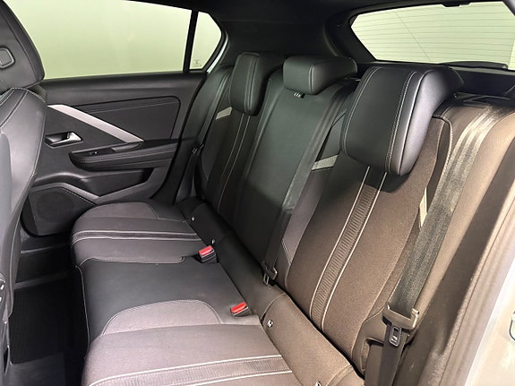 Opel Astra 8 of 19