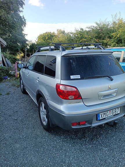 Mitsubishi Outlander 4 of 9