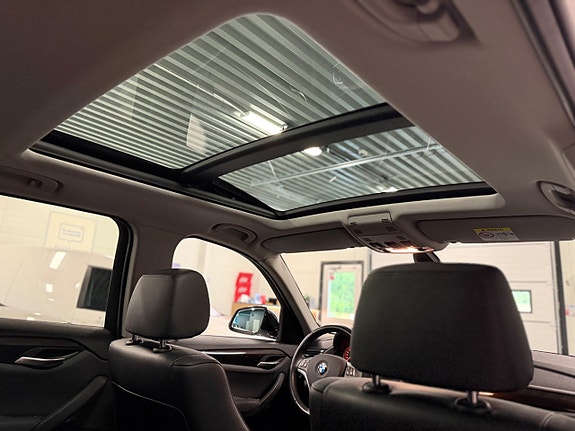 BMW X1 20 of 27