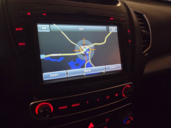 Kia Sorento 11 of 18