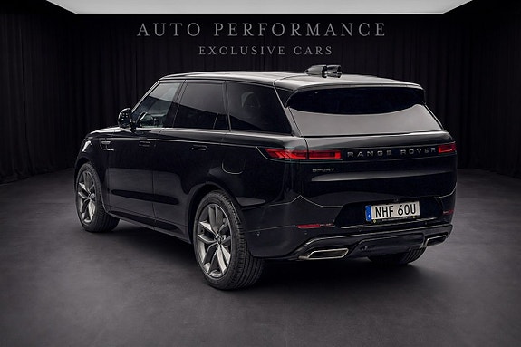 Land Rover Range Rover Sport 3 of 11