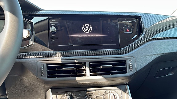 Volkswagen Polo 9 of 12