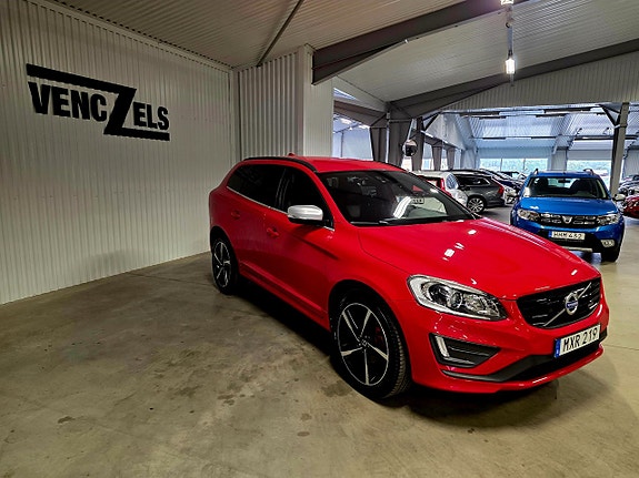 Volvo XC60 2 of 13