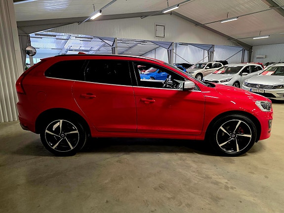 Volvo XC60 3 of 13