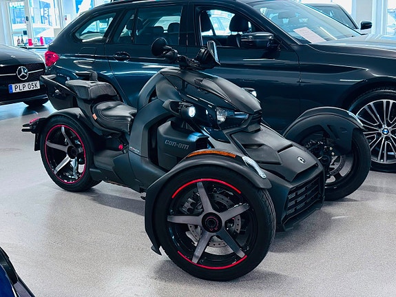 Can-Am Ryker Sport Night Rider Batmobile 900cc B-Körkort 3 of 16