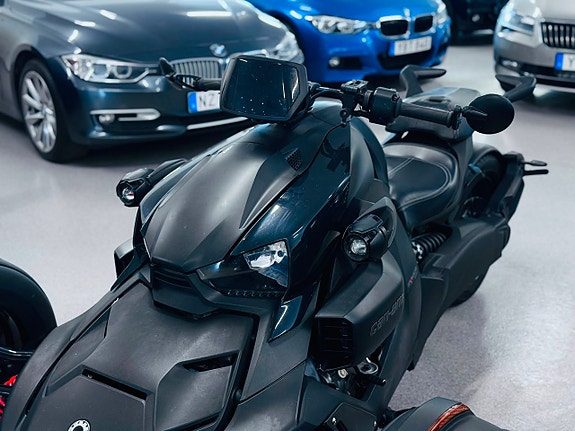 Can-Am Ryker Sport Night Rider Batmobile 900cc B-Körkort 13 of 16