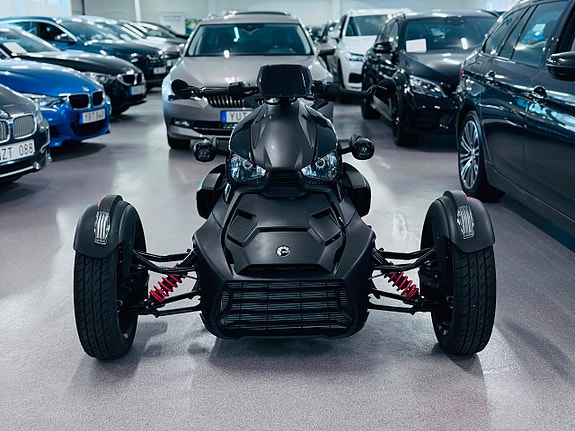 Can-Am Ryker Sport Night Rider Batmobile 900cc B-Körkort 2 of 16