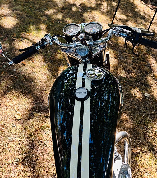 Triumph Bonneville 8 of 8