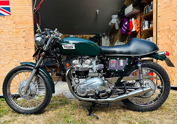 Triumph Bonneville 4 of 8
