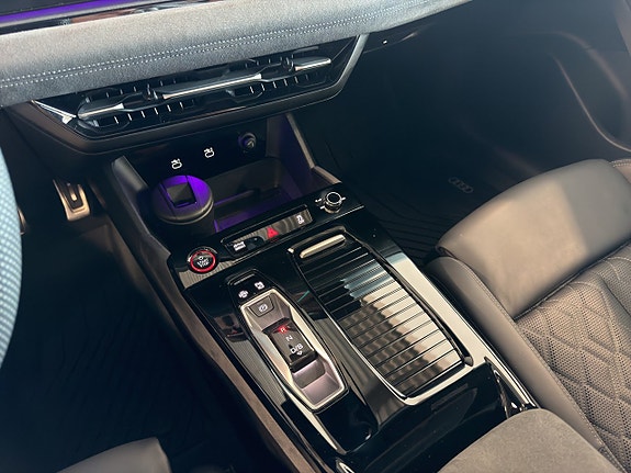 Audi S6 21 of 27