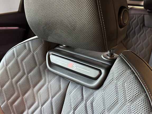 Audi S6 16 of 27
