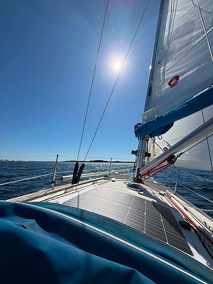 Hallberg Rassy HR26 - Välplanerad klassiker i bra skick 2 of 7