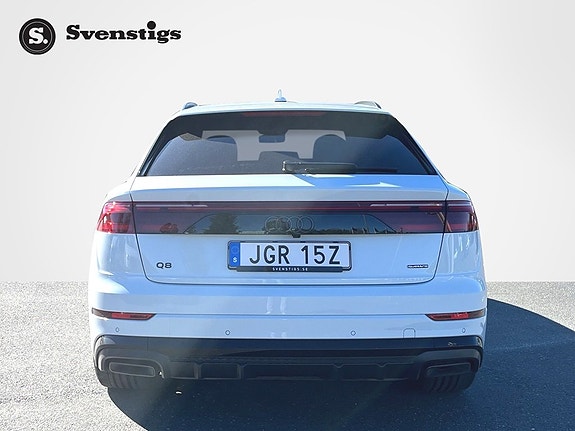 Audi Q8 7 of 12