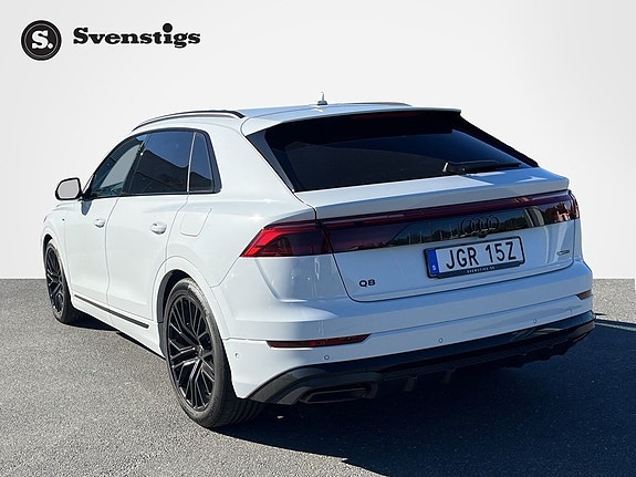 Audi Q8 6 of 12