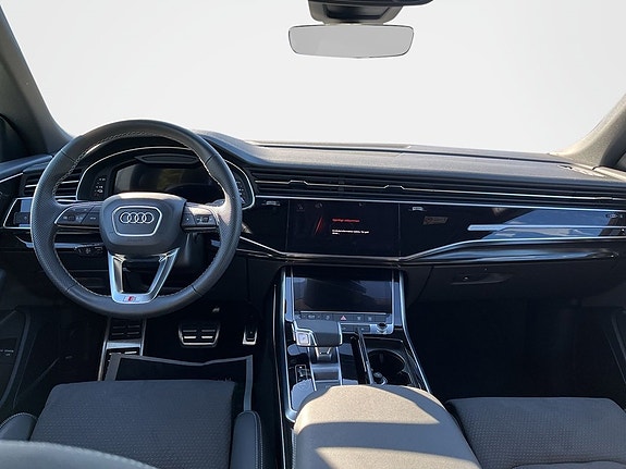 Audi Q8 8 of 12