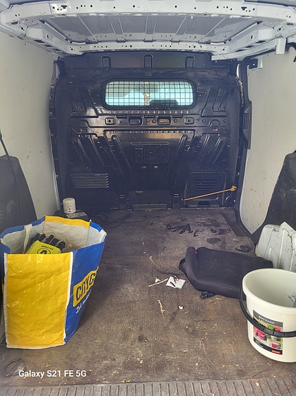 Ford Transit Connect 5 of 5