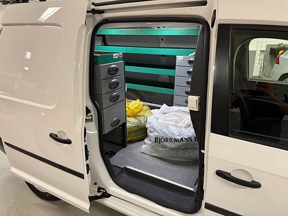 Volkswagen Caddy Maxi 8 of 8