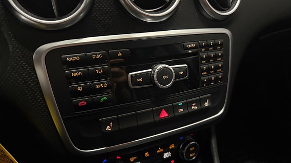 Mercedes-Benz A200 21 of 25
