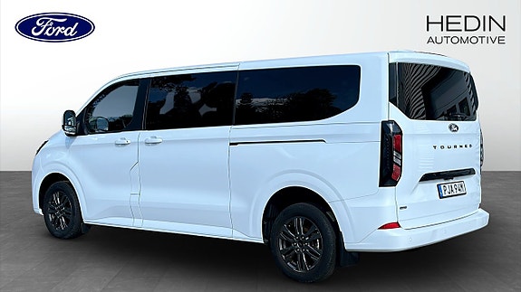 Ford E-Custom Tourneo 2 of 9