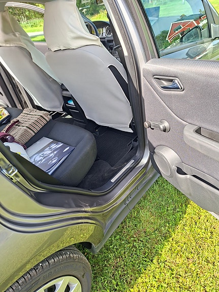Mercedes-Benz A180 8 of 11