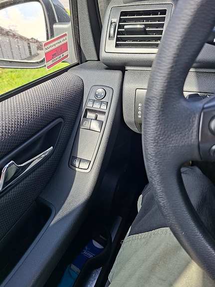 Mercedes-Benz A180 5 of 11
