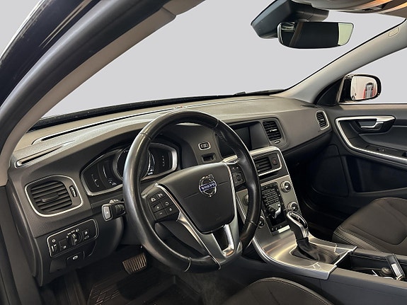 Volvo V60 Cross Country 15 of 16
