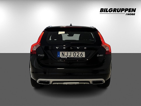 Volvo V60 Cross Country 5 of 16