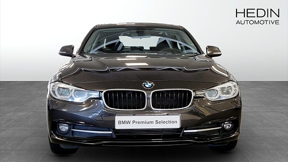 BMW 320d 8 of 12