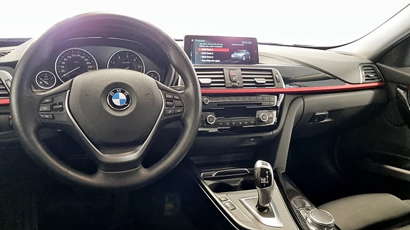 BMW 320d 4 of 12