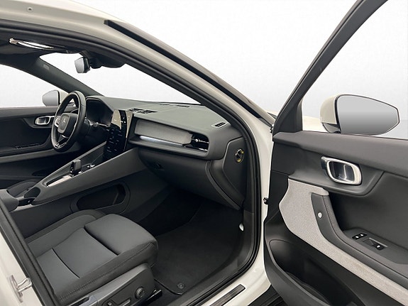 Polestar 2 28 of 30