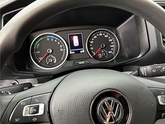 Volkswagen e-Crafter 35 10 of 14