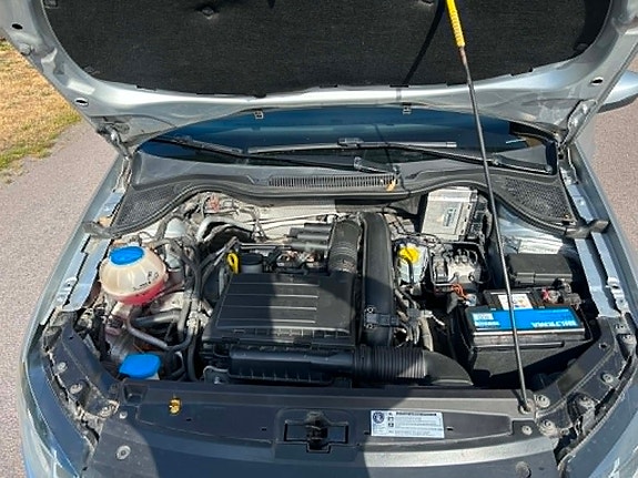 Volkswagen Polo 9 of 10