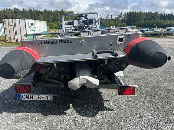 Ribtec ltd ny motor för 100 000ktr slumpas bud 4 of 8