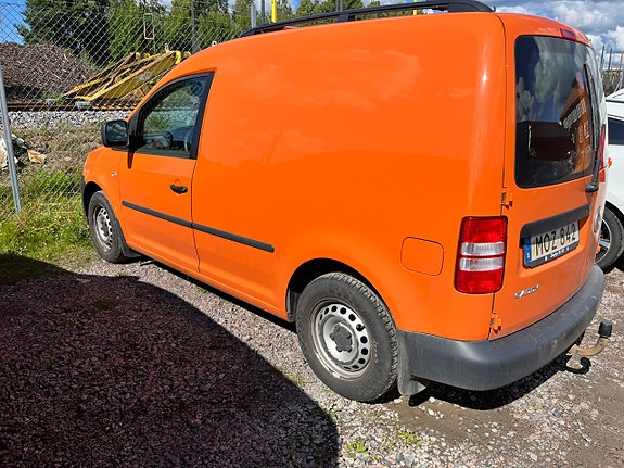 Volkswagen Caddy 3 of 3