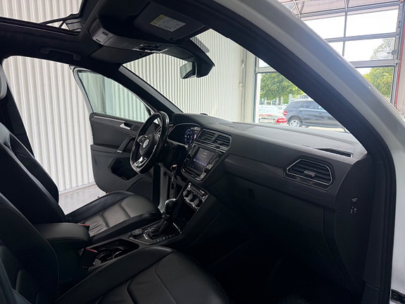 Volkswagen Tiguan 18 of 21