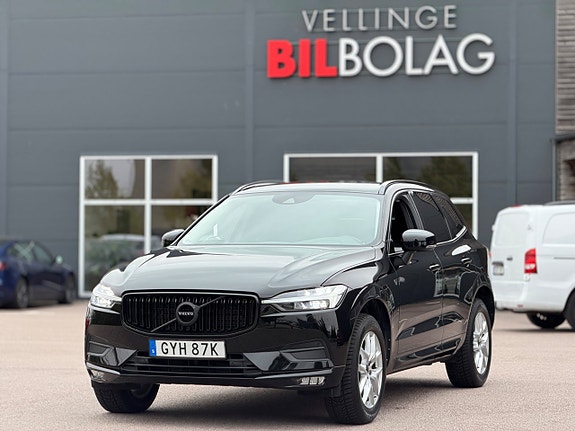 Volvo XC60 2 of 17
