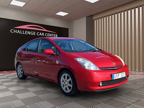 Toyota Prius 2 of 15