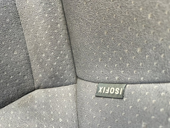 Toyota Prius 12 of 15