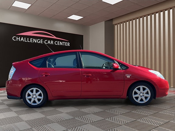 Toyota Prius 3 of 15