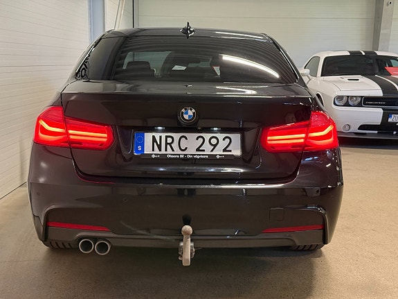 BMW 320d 6 of 17