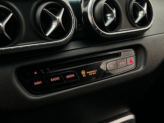Mercedes-Benz X250 d 25 of 30