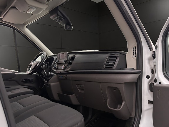 Ford Transit 23 of 27