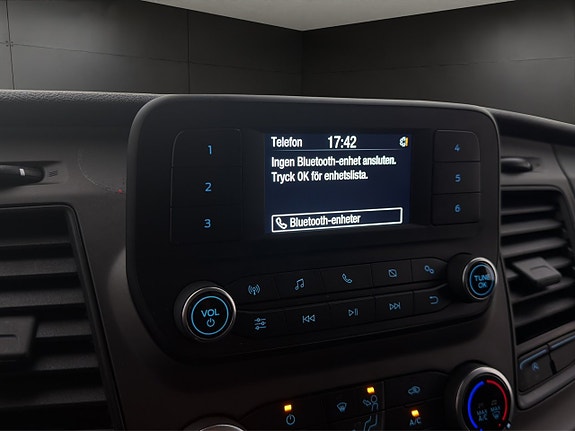 Ford Transit 19 of 27