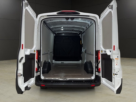 Ford Transit 10 of 27