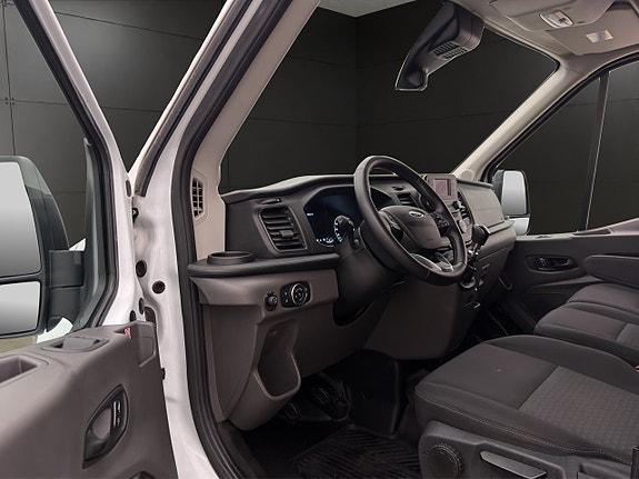 Ford Transit 13 of 27