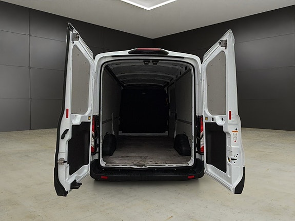 Ford Transit 11 of 28